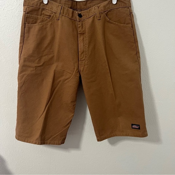 Dickies Duck Canvas Shorts Relaxed Fit Size 38 Tan Flat Front Logo Back Pocket - Picture 1 of 8